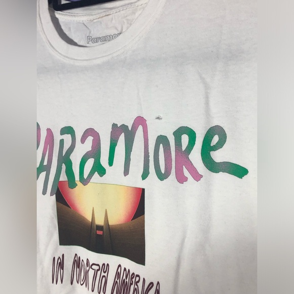 NWOT Paramore Official Tour Merch North American Tour Tee *flawed* - Size S - Picture 4 of 5